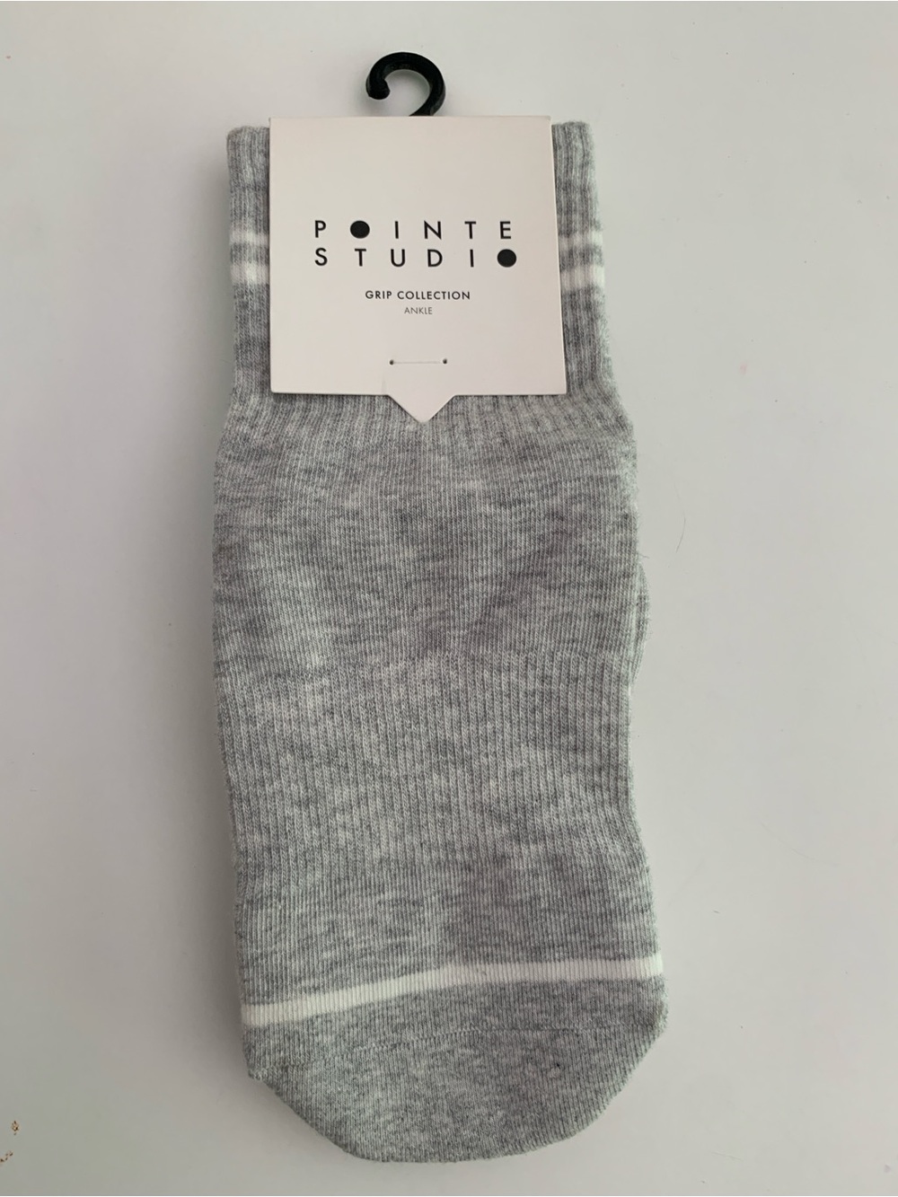 Pointe Studio Women’s Heather Gray Varsity Grip Ankle Sock